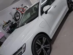 Vit Begagnad 2021 Volvo V60 Inscription Kombi | 339 000 kr (Marknadspris)