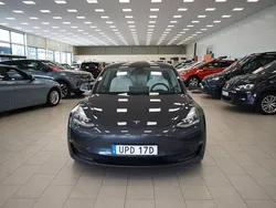 Grå (gråmetallic) Begagnad 2019 Tesla Model 3 Long Range AWD Sedan | 249 900 kr (Dyr)