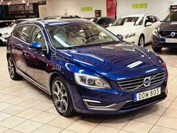 Blå Begagnad 2014 Volvo V60 Ocean Race Kombi | 109 900 kr (Marknadspris)