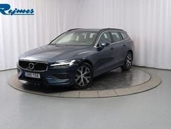 Mörkblå Begagnad 2024 Volvo V60 Core Kombi | 339 900 kr (Bra pris)