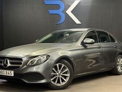 Grå Begagnad 2018 Mercedes E220 Avantgarde Sedan | 239 900 kr