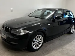 Svart Begagnad 2010 BMW 118 Advantage Halvkombi | 55 900 kr (Marknadspris)