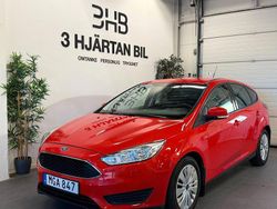 Röd Begagnad 2016 Ford Focus Trend Halvkombi | 99 900 kr (Marknadspris)