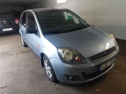Blå Begagnad 2006 Ford Fiesta Halvkombi | 14 500 kr (Bra pris)
