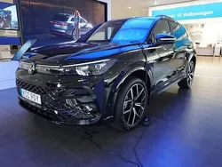 Ny 2025 VW Tiguan R-line SUV | 583 400 kr (Marknadspris)