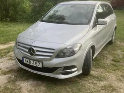 Silver Begagnad 2015 Mercedes 200 Halvkombi | 120 000 kr