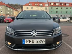 Mörkbrun (brun) Begagnad 2015 VW Passat Kombi | 88 888 kr (Marknadspris)