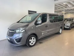 Grå Begagnad 2016 Opel Vivaro Van | 159 900 kr (Lite dyr)