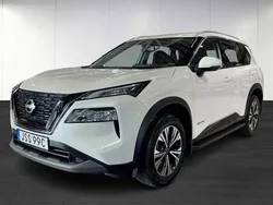 Vit Begagnad 2023 Nissan X-Trail 360º SUV | 379 000 kr (Marknadspris)