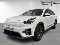 Vit Begagnad 2021 Kia e-Niro Advance SUV | 284 200 kr (Marknadspris)