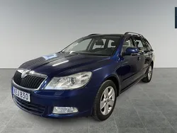 Mörkblå Begagnad 2009 Skoda Octavia Elegance Kombi | 49 000 kr (Marknadspris)