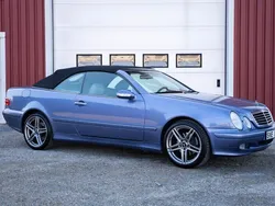 Blå Begagnad 2001 Mercedes CLK200 Elegance Cab | 119 000 kr (Marknadspris)
