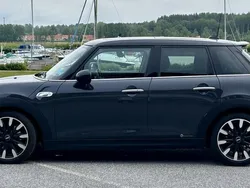 Grå Begagnad 2016 Mini Cooper S Chili Halvkombi | 179 000 kr (Marknadspris)