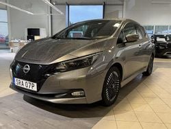 Grå Begagnad 2022 Nissan Leaf N-Connecta Halvkombi | 179 800 kr (Marknadspris)