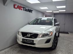 Vit Begagnad 2013 Volvo XC60 R-Design Momentum SUV | 99 900 kr (Marknadspris)