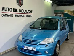 Ljusblå (blå) Begagnad 2004 Citroën C3 Halvkombi | 17 500 kr (Lite dyr)