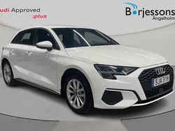 Vit Begagnad 2023 Audi A3 Sportback Proline Halvkombi | 244 000 kr (Marknadspris)