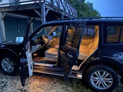 Svart Begagnad 2012 Mitsubishi Pajero SUV | 176 000 kr (Marknadspris)