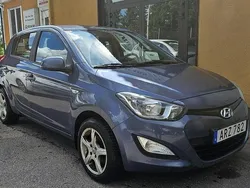 Blå Begagnad 2013 Hyundai i20 Select Halvkombi | 44 900 kr (Marknadspris)