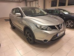 Silver Begagnad 2016 Nissan Qashqai SUV | 109 900 kr (Marknadspris)