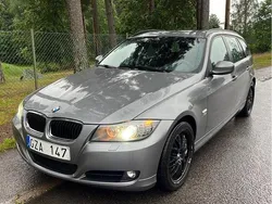 Grå Begagnad 2012 BMW 320 Kombi | 79 000 kr (Superpris)