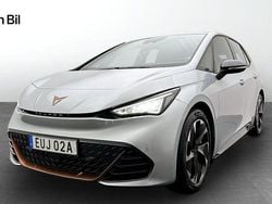 Silver (geyser silver metallic) Begagnad 2023 Cupra Born e-Boost Halvkombi | 249 900 kr (Marknadspris)