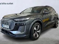 Grå Begagnad 2024 Audi Q6 e-tron S-Line SUV | 749 000 kr (Superpris)