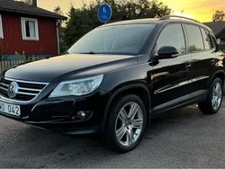 Svart Begagnad 2011 VW Tiguan SUV | 69 000 kr (Bra pris)