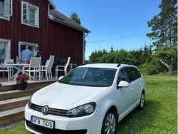 Vit Begagnad 2013 VW Golf VII Kombi | 69 000 kr (Bra pris)