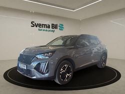 Gråmetallic Begagnad 2024 Peugeot 2008 GT SUV | 239 900 kr (Marknadspris)