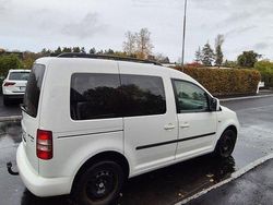 Vit Begagnad 2014 VW Caddy Life Minibuss | 85 000 kr (Marknadspris)