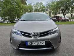 Brun Begagnad 2015 Toyota Auris Touring Sports Edition Kombi | 88 000 kr (Marknadspris)