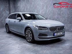 Grå Begagnad 2023 Volvo V90 Core Kombi | 419 800 kr (Marknadspris)