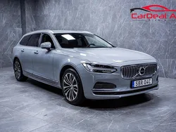 Grå Begagnad 2023 Volvo V90 Core Kombi | 419 800 kr (Marknadspris)