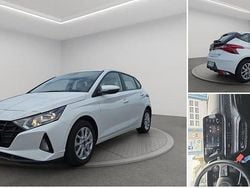 Vit Begagnad 2022 Hyundai i20 Essential Halvkombi | 169 000 kr (Marknadspris)