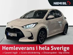 Vit Begagnad 2021 Toyota Yaris Active Halvkombi | 199 900 kr (Lite dyr)