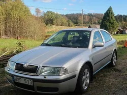 Silver Begagnad 2004 Skoda Octavia Tour Halvkombi | 19 500 kr (Marknadspris)
