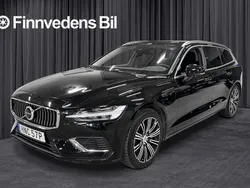 Svart Begagnad 2022 Volvo V60 Core Kombi | 373 000 kr (Bra pris)