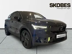 Svart Begagnad 2025 Volvo EC40 Performance SUV | 599 000 kr
