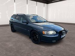 Blå Begagnad 2005 Volvo V70 Summum Kombi | 39 900 kr (Marknadspris)
