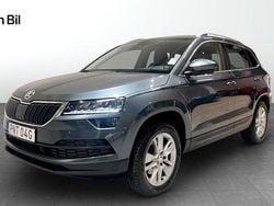 Grå Begagnad 2021 Skoda Karoq Style SUV | 279 900 kr (Marknadspris)
