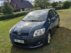 Blå Begagnad 2007 Toyota Auris Halvkombi | 40 000 kr (Marknadspris)