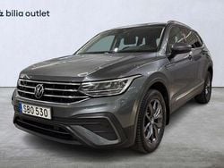 Grå Begagnad 2022 VW Tiguan Allspace SUV | 314 000 kr (Marknadspris)