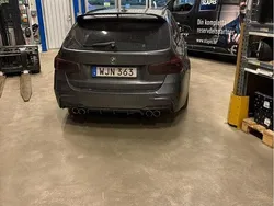 Grå Begagnad 2016 BMW 330 Sport Line Kombi | 190 000 kr (Superpris)