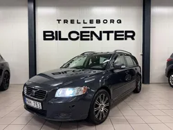 Grå Begagnad 2008 Volvo V50 Momentum Kombi | 29 900 kr (Marknadspris)