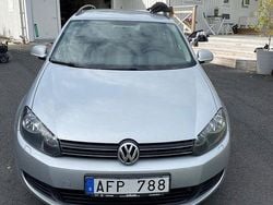 Silver Begagnad 2010 VW Golf VI Kombi | 67 500 kr (Marknadspris)