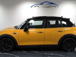 Orange Begagnad 2017 Mini Cooper Pepper Halvkombi | 159 800 kr (Marknadspris)