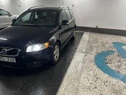 Svart Begagnad 2012 Volvo V50 Kombi | 85 000 kr (Dyr)
