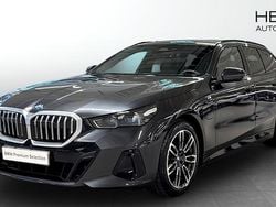 Grå (grey) Begagnad 2025 BMW 530e M Sport Kombi | 648 700 kr (Bra pris)