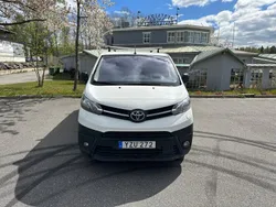 Vit Begagnad 2017 Toyota Proace Van | 69 500 kr